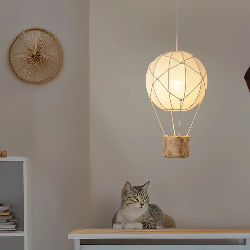 منطاد الهواء الساخن الثريات LE - مراجعة Baby Nursery Hot Air Balloon وسعره