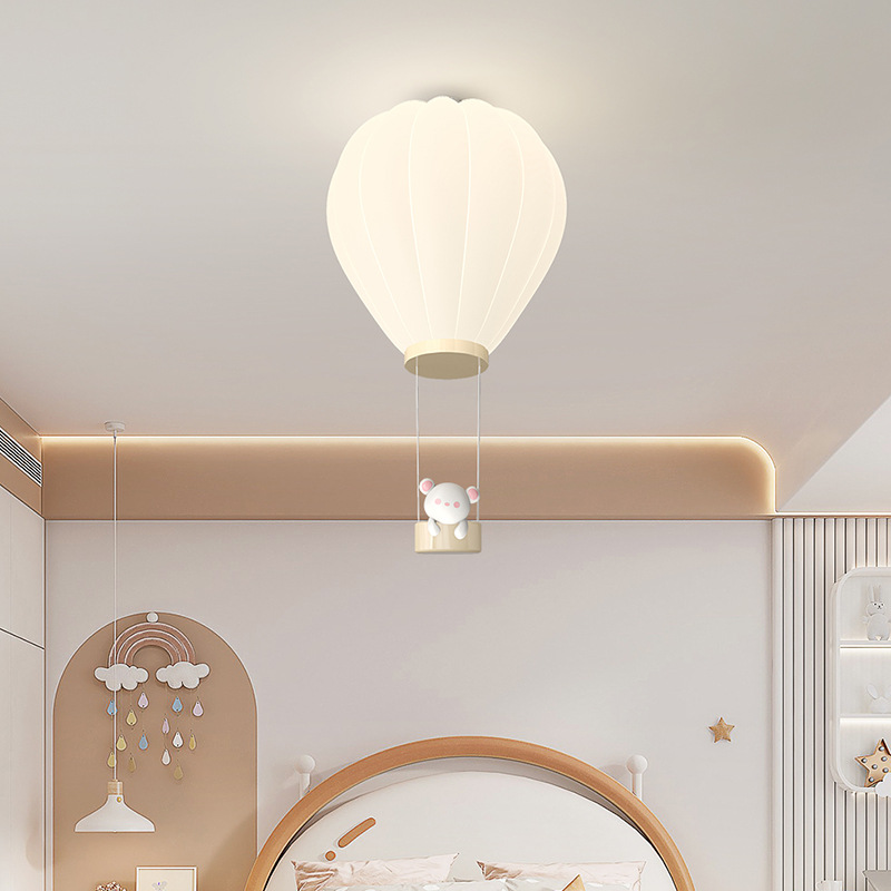 مصابيح سقف لغرفة الأطفال بتصمي - مراجعة Baby Nursery Hot Air Balloon وسعره